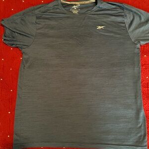 Reebok T-shirt